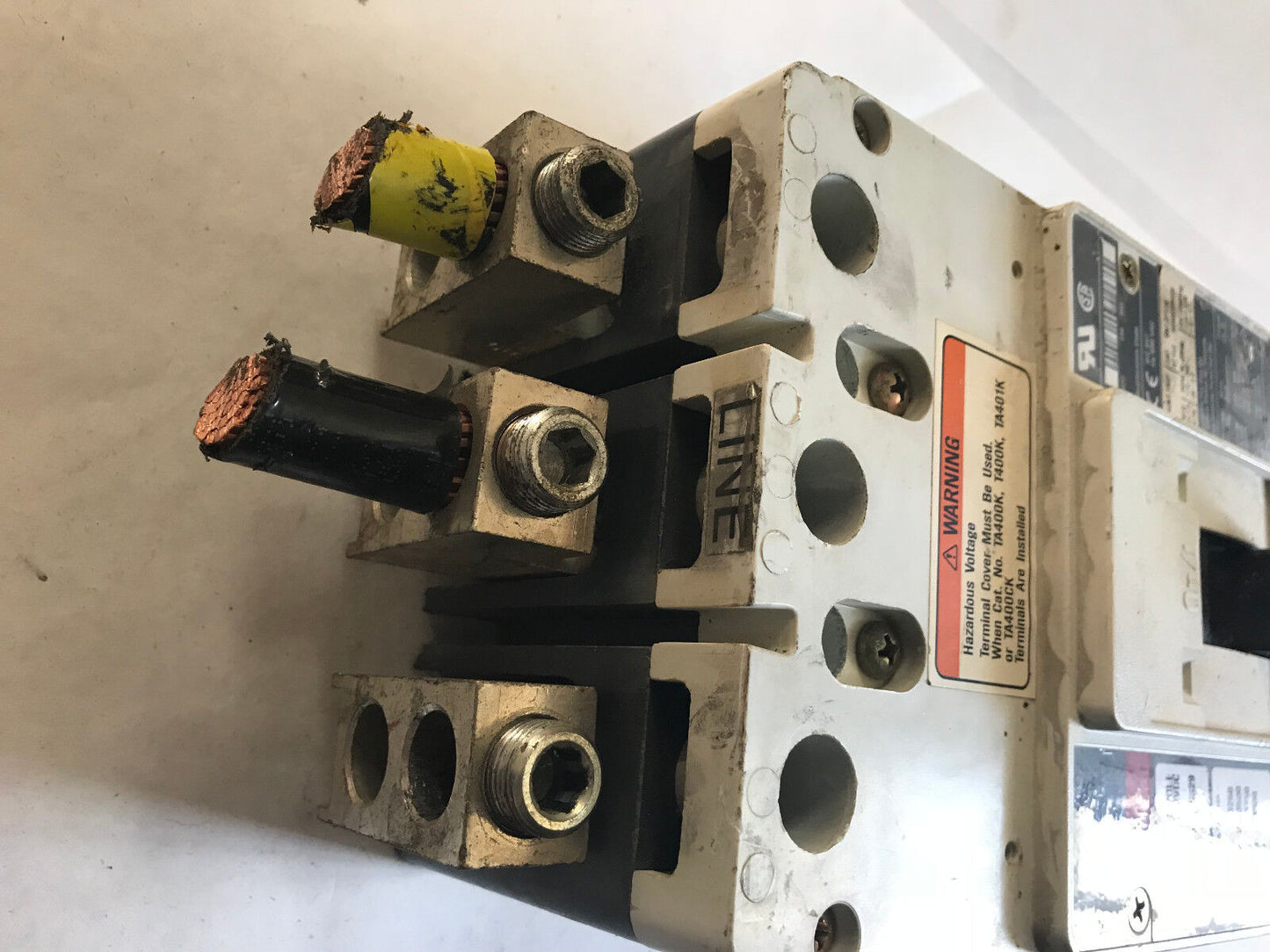 Cutler Hammer Hmcp400x5ca09s29 3 Pole Circuit Breaker,400A,600Vac,Chmcp,Hmcp,Sa