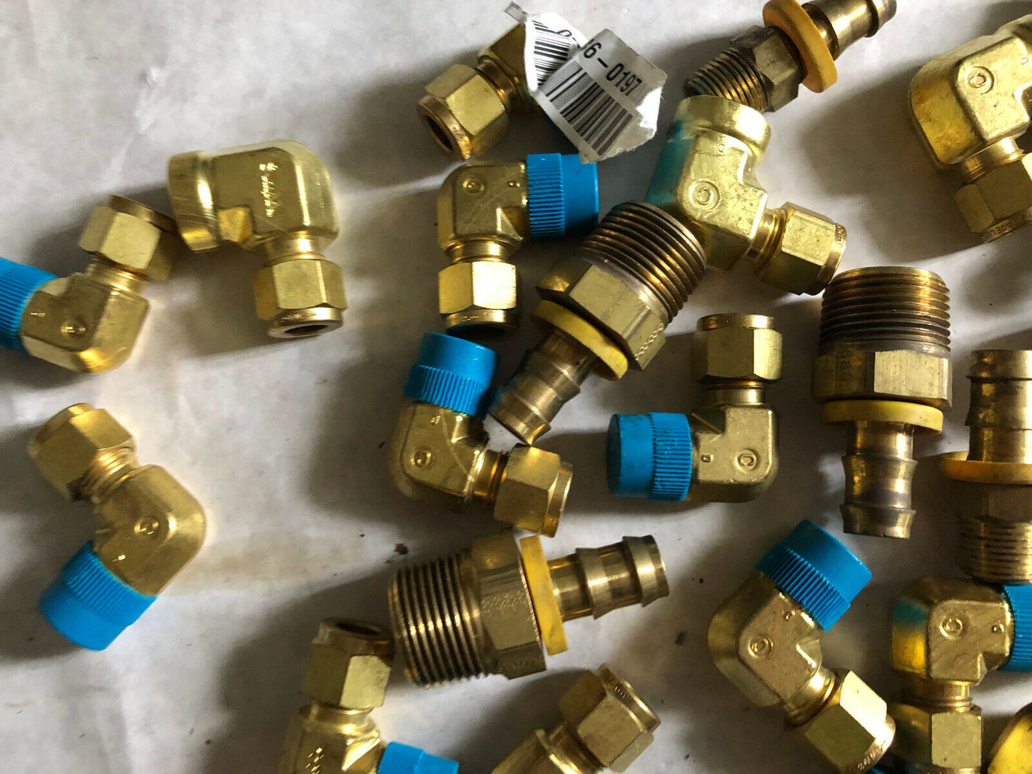 New Lot 34 Mixed Swagelok Brass Fittings,Pipe Connectors 3/8" & 3/4" Npt,Se