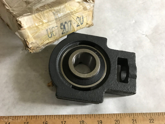 New Lsb Uc207-20 1-1/4" Pillow Block Bearing New  .Eo