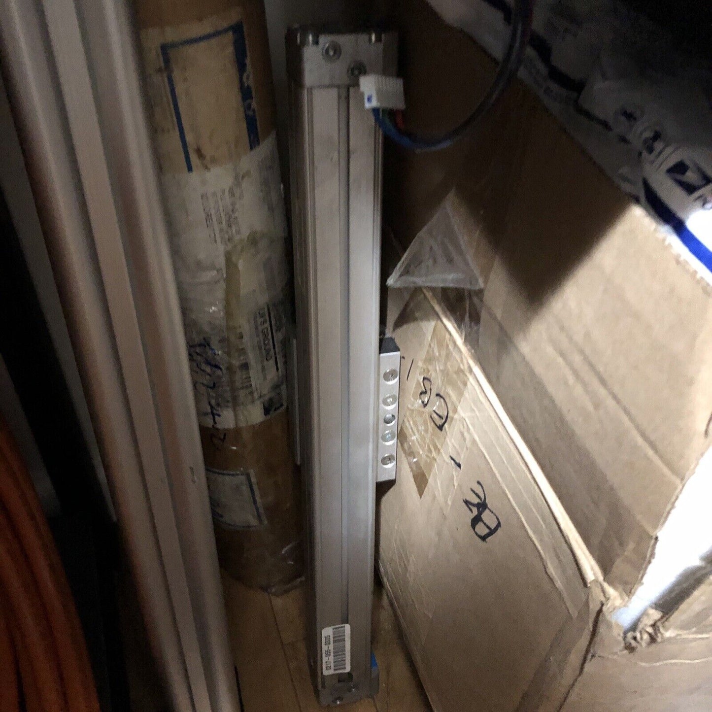 New Festo Dgpl-25-320-Pp V-A-B-Gf-Gk-Sh-D,23407249 Linear Axis Actuator,Be