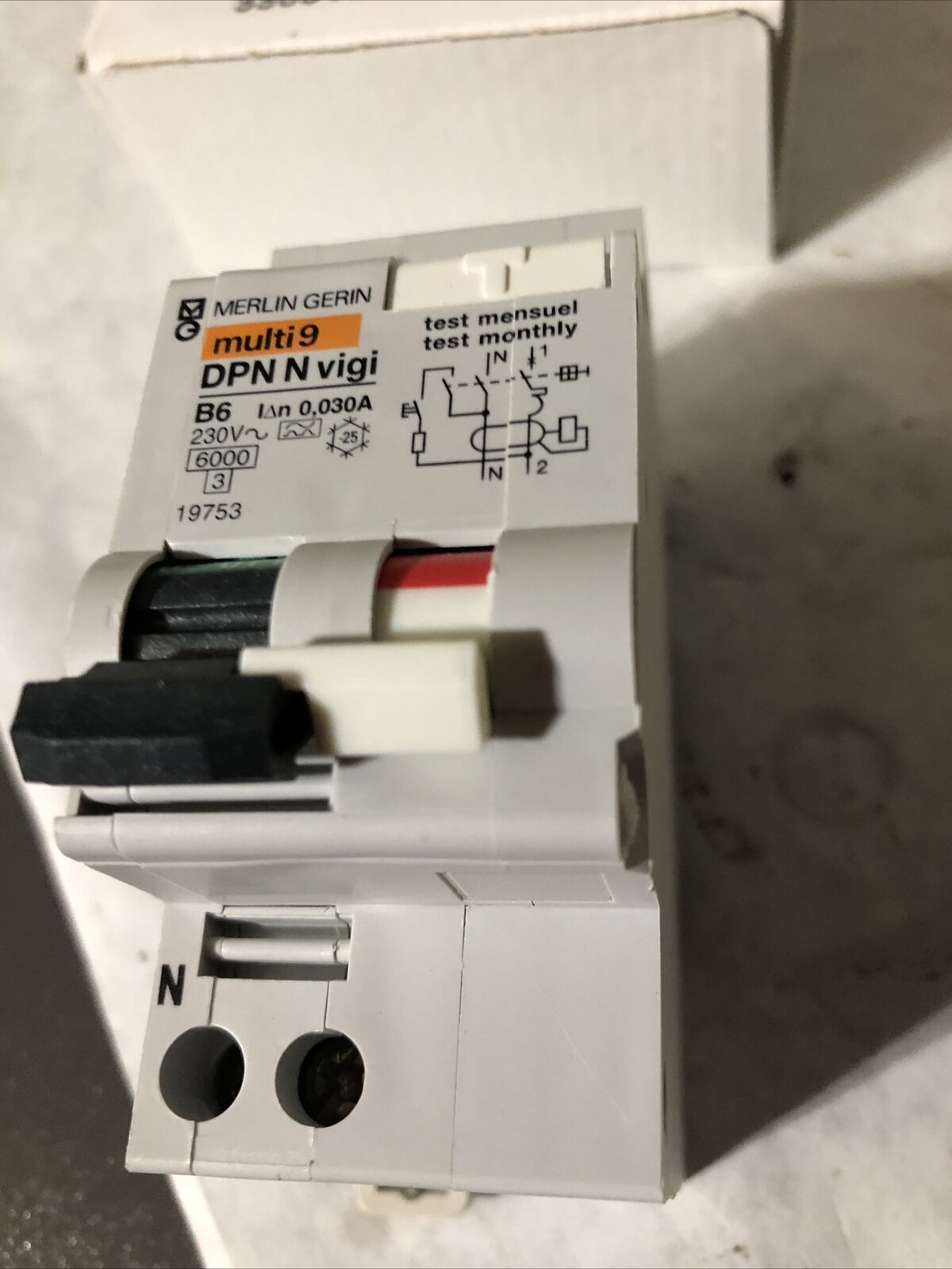 New Merlin Gerin Multi 9 ,Dpn-N Vigi B6 30Ma 19753 Current Breaker,Fe,Bn