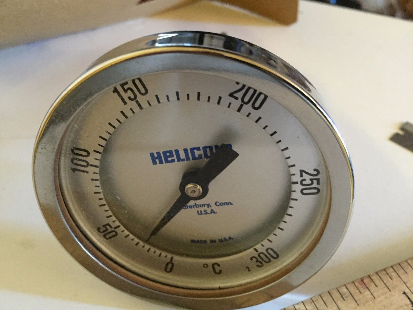 New 2-3/4' Helicoid 300 Psi Gauge 3" Gage,An