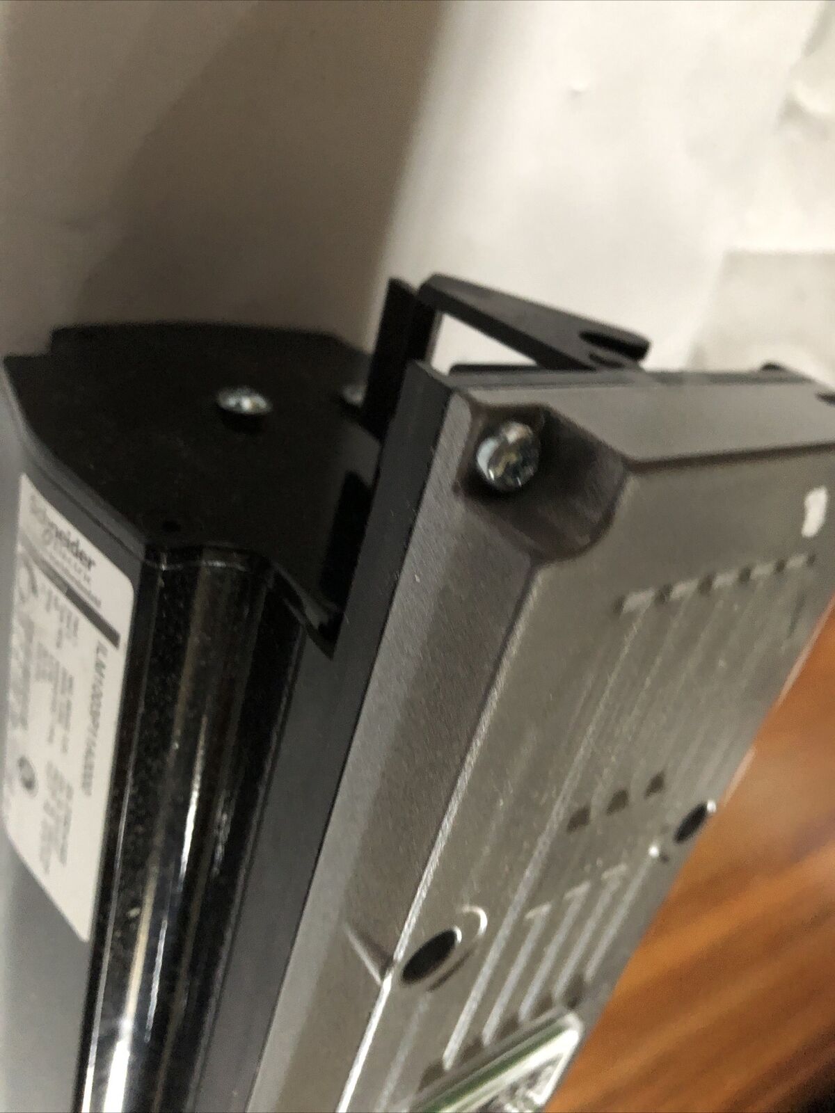 New Schneider Electric Ilm1003p11a0000 5.8Nm 3000 Rpm Keyed Shaft Servo Motor,Ad