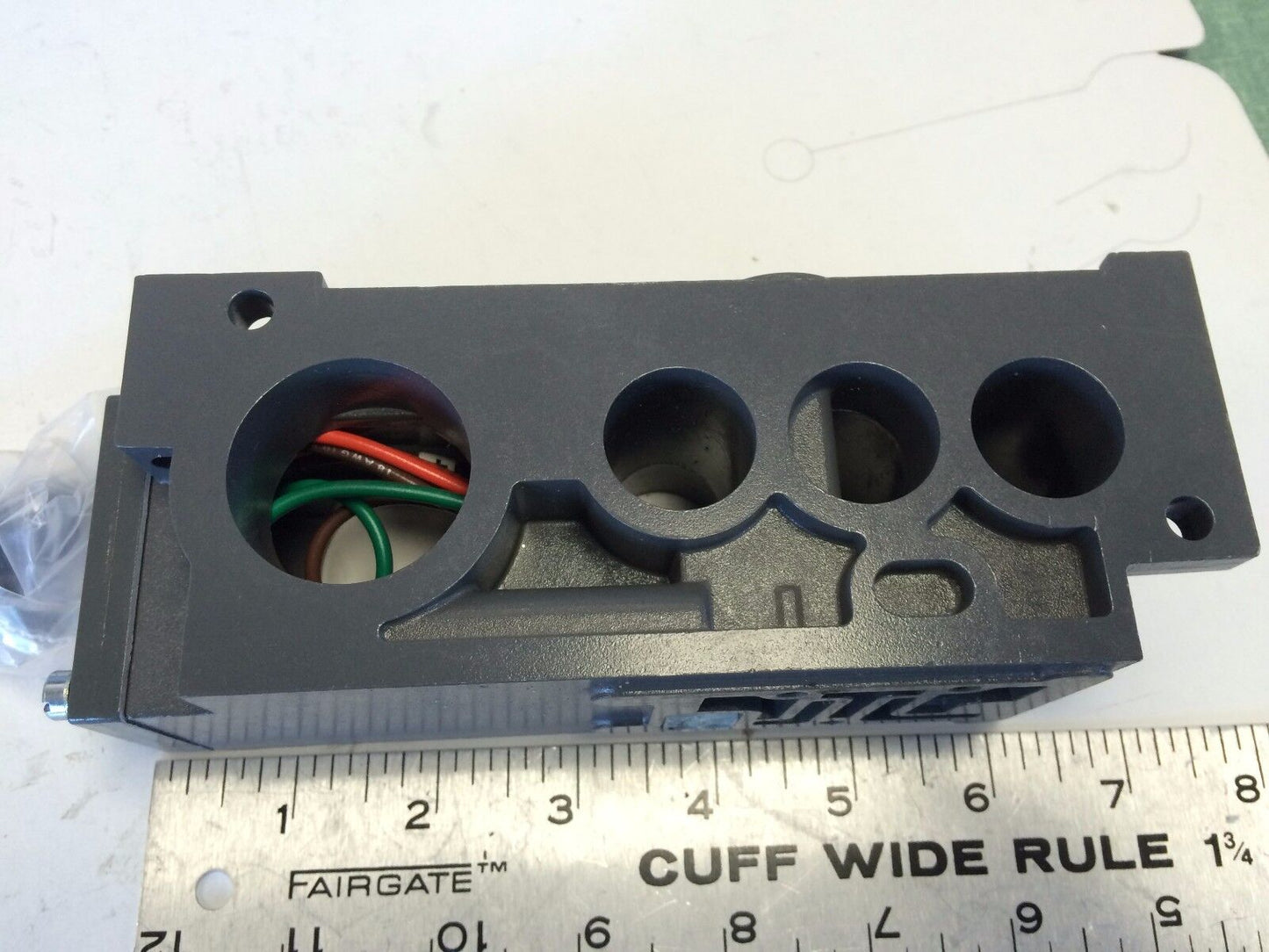 New Lot 2 Numatics 153Sa415m000061 Pneumatic Solenoid Valve Manifold Hh-4,Az