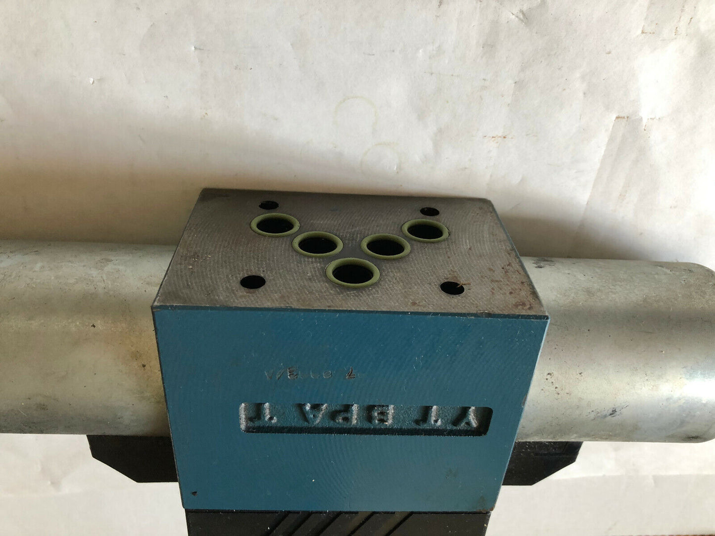 Bosch 081Wv10p1v1004wc024/00 E51 Hydraulic Proportional Solenoid Valve,24 Vdc,An