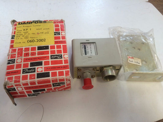 New Danfoss Kp1, 100 Psig ,060-2002 Pressure Switch,Cx