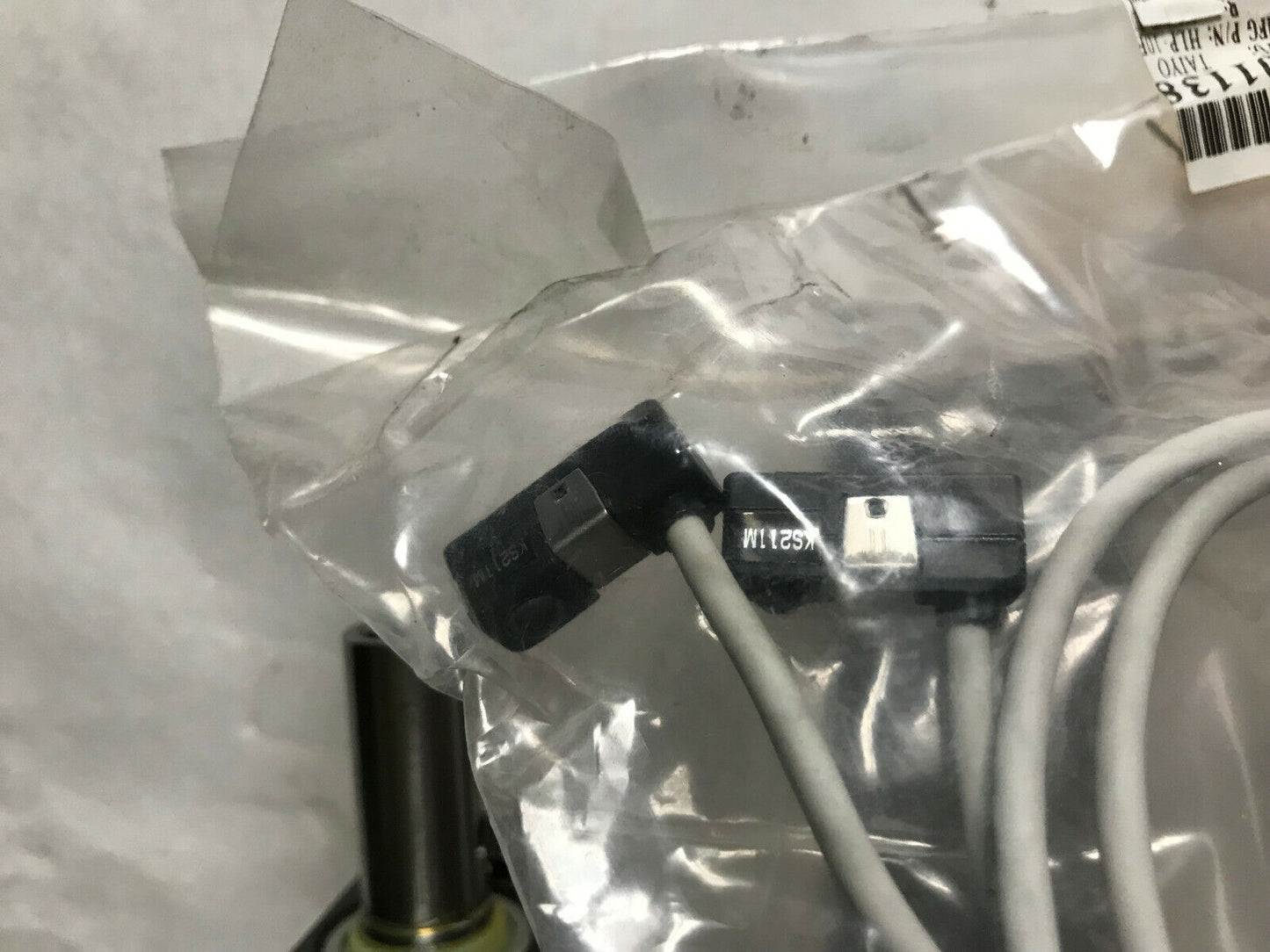 New Taiyo Parker Hlp-10F-32-25-M2 Locate Pin,Dc 10-30V,Ks211m,Sf