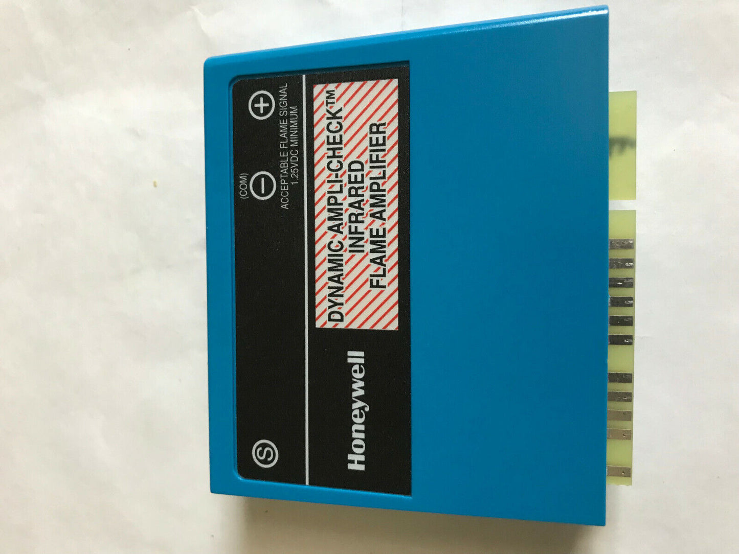 Honeywell R7852 B 1009 Dynamic Ampli-Check Infrared Flame Amplifier,R7852b,Cx,St