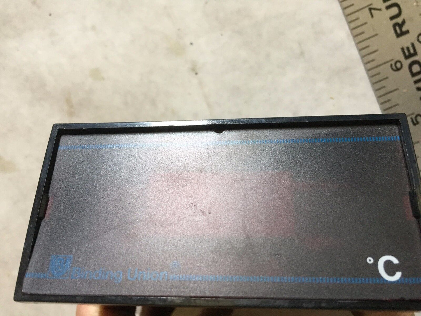 Binding Union 3366 B 00 00 00 110 Vac 47 63 Hz Temperature Readout Display,Te