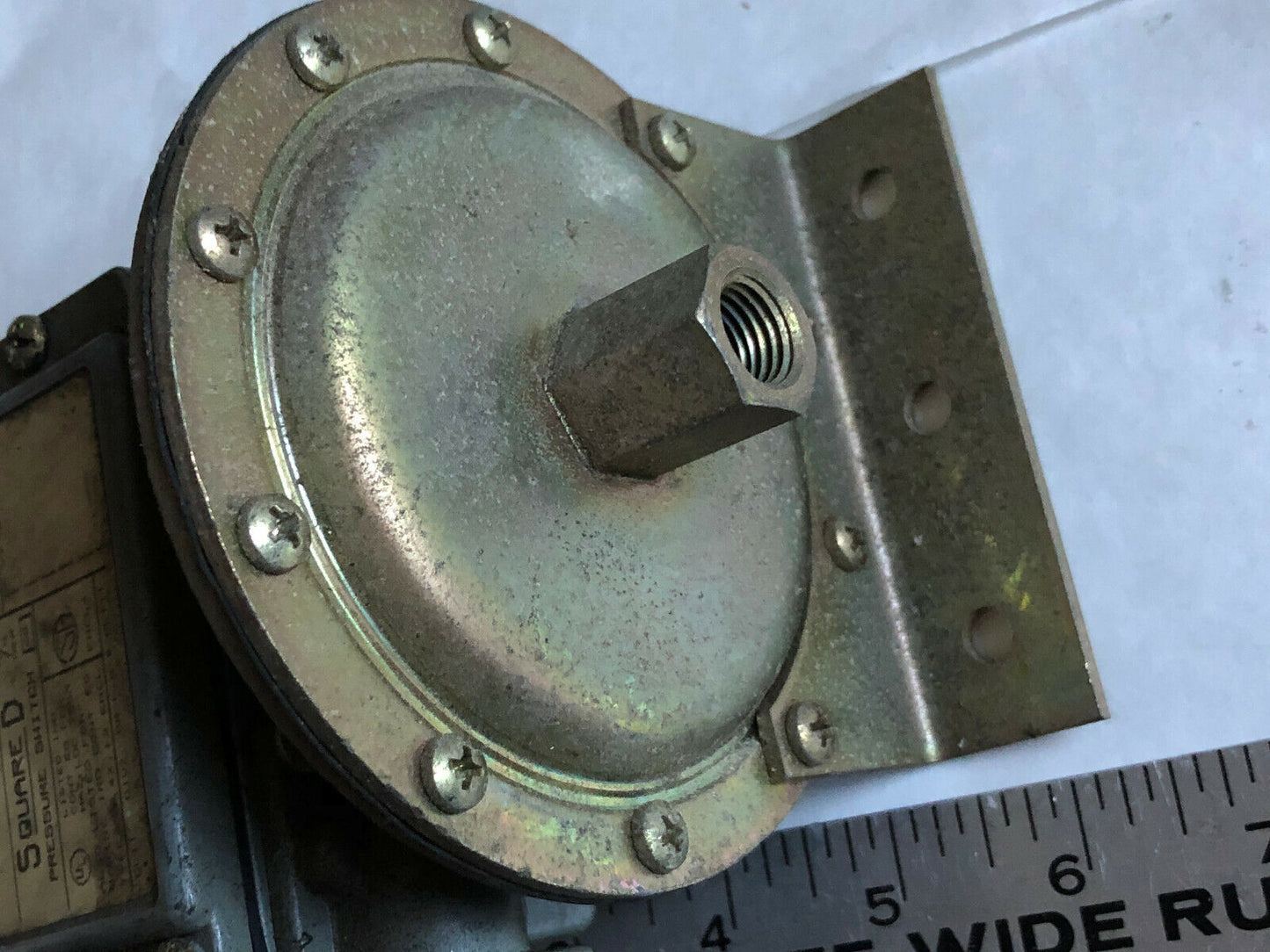 New Square-D 9012-Gaw-21,9012 Gaw-21 Industrial Pressure Switch,2-10 Psi,Se