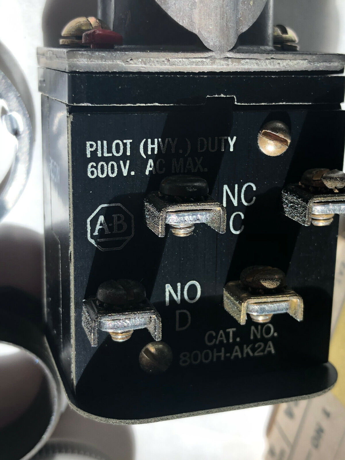 New Allen Bradley 800H-Ak2a ,800H Black Pushbutton Switch,Bh