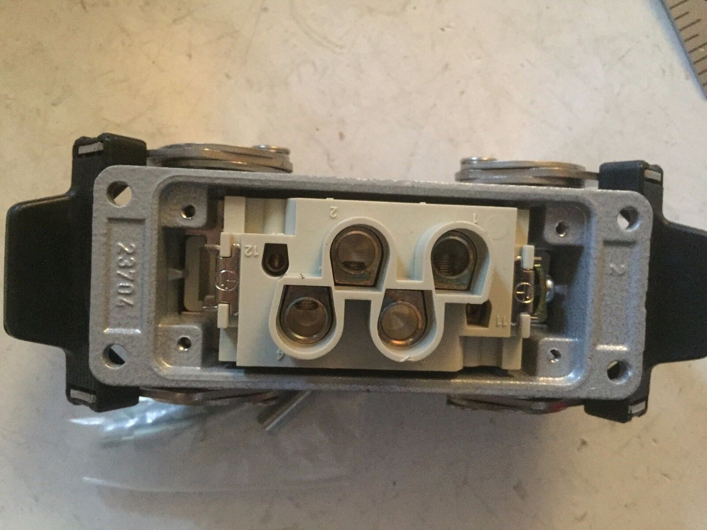New Lot 2 Amphenol 23704,6 Pole Electrical Connector Ilme, P25073 Kirby Risk,Aa