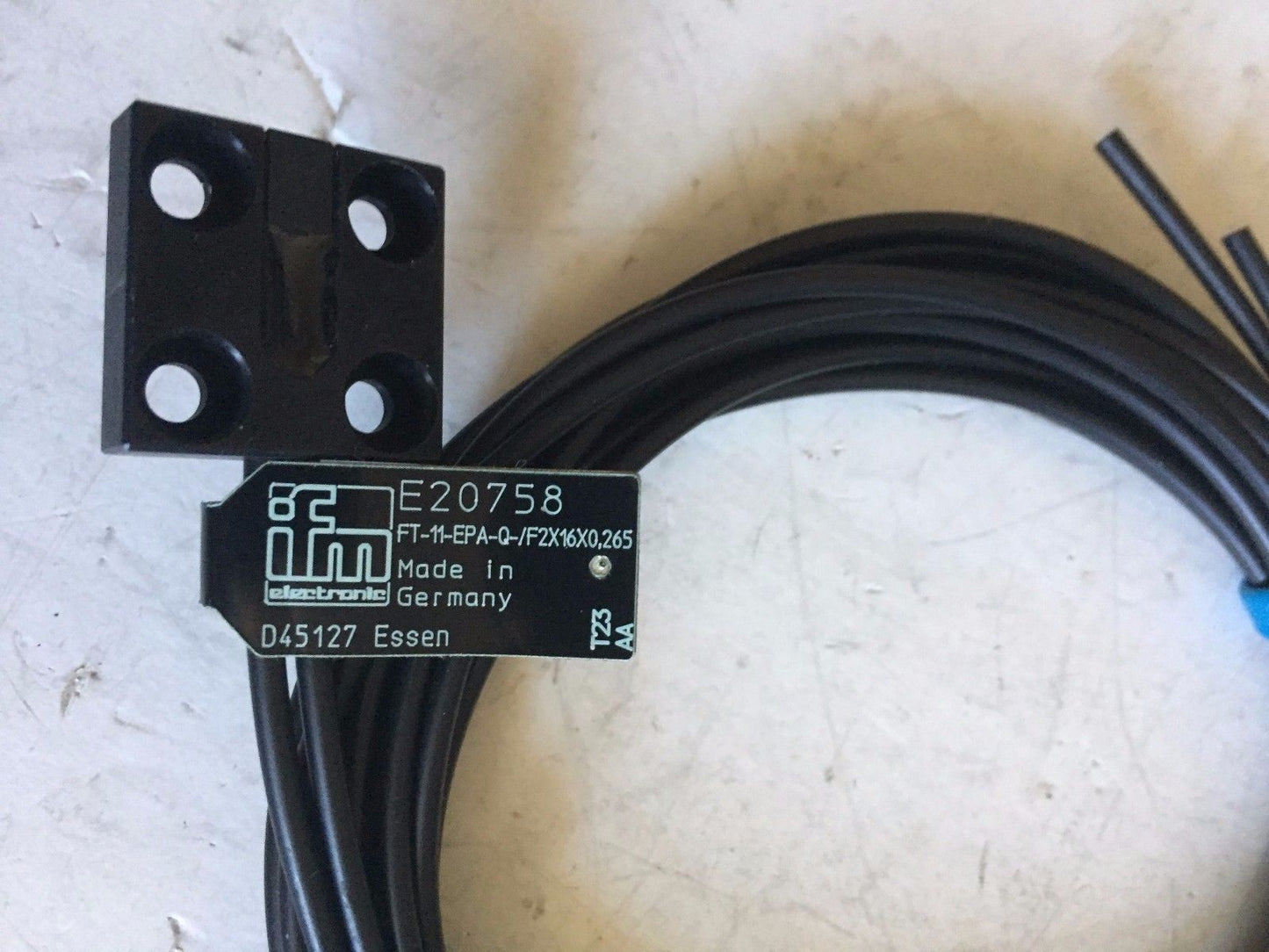 New Ifm Efector E20758 Diffuse Reflection Sensor Ft-11-Epa-Q-/F16x0,D45127,Ah