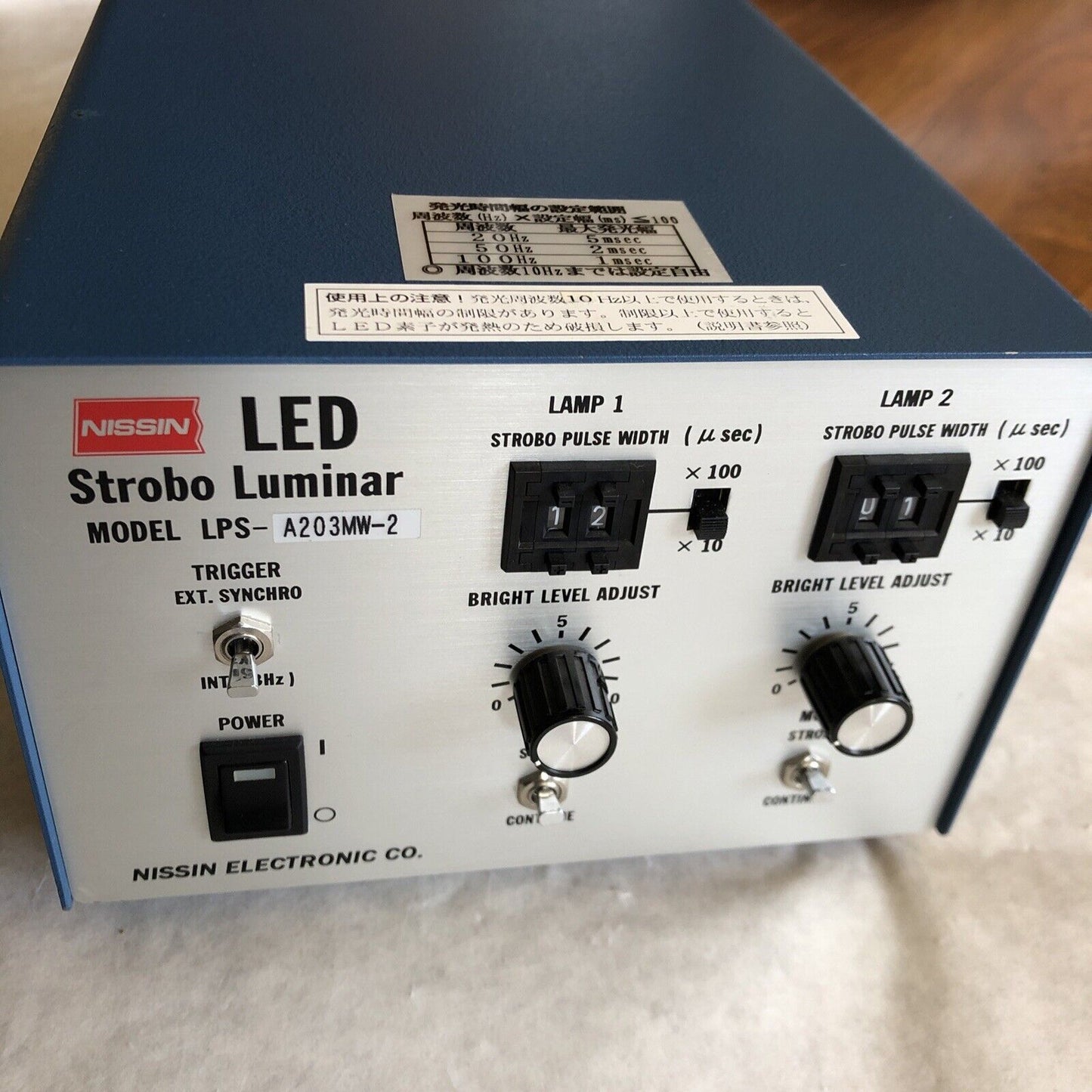 (It Doesn’T Work) Nissin Lps-A203mw-2 Led Strobe Luminar Input=Ac85-250V,Ea