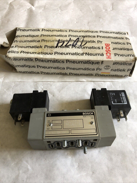 New Bosch 0 820 024 552,1 824 210 223 Dir.-Control Valve Ed 5/2,0 B20 024 552,Se