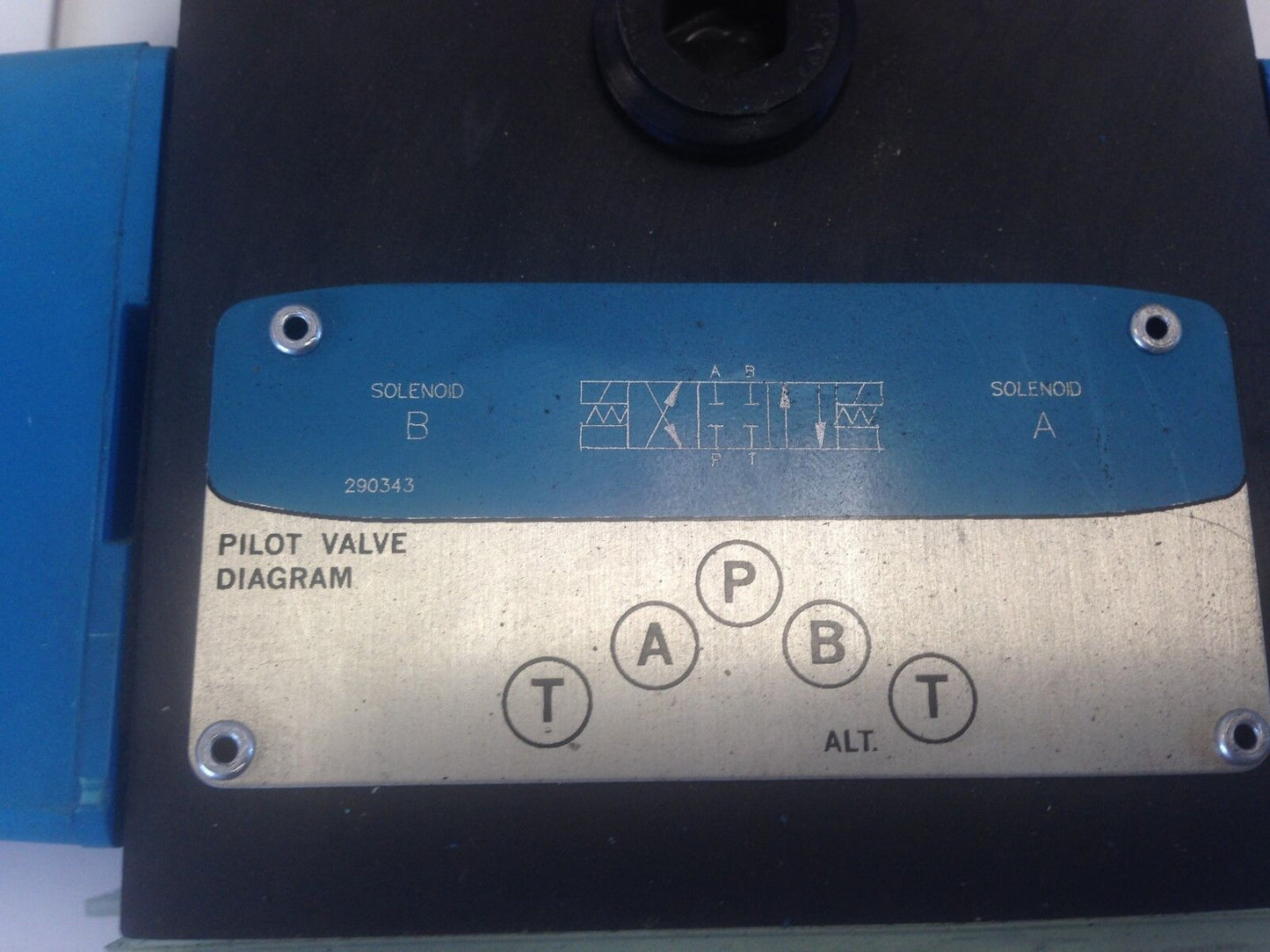 Vickers Pa5dg4s4lw-012C-H-60-S471 Hydraulic Pilot Valve,24 Vdc 868988 1.8A,Tn