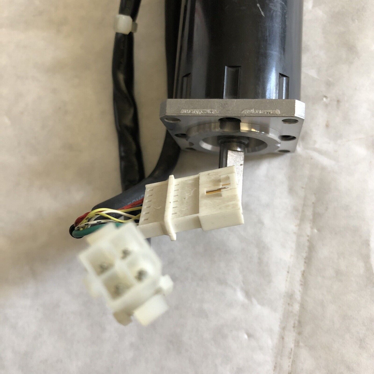 New Sankyo Seiki Mc101ns302ann1b Ac Servo Motor,3Ph,Mc101ns302ann18,3000 Rpm,Ed