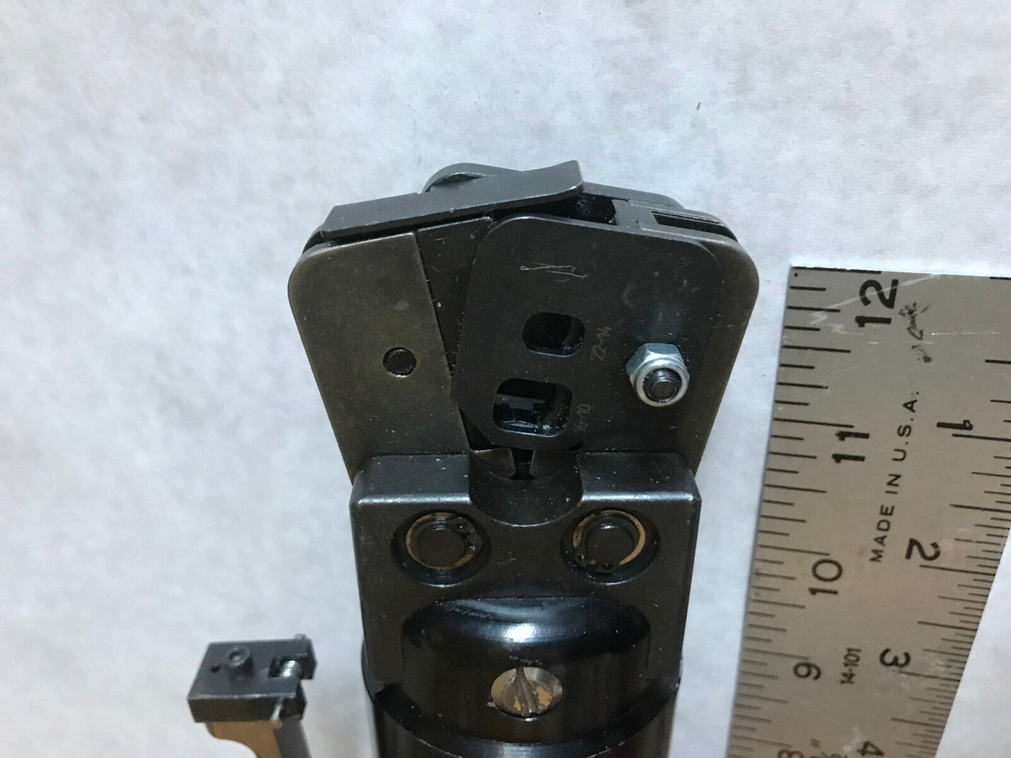 Molex At-200,19279-0001 Pneumatic Crimping Tool Head 16-10,22-14,At7000,Ao