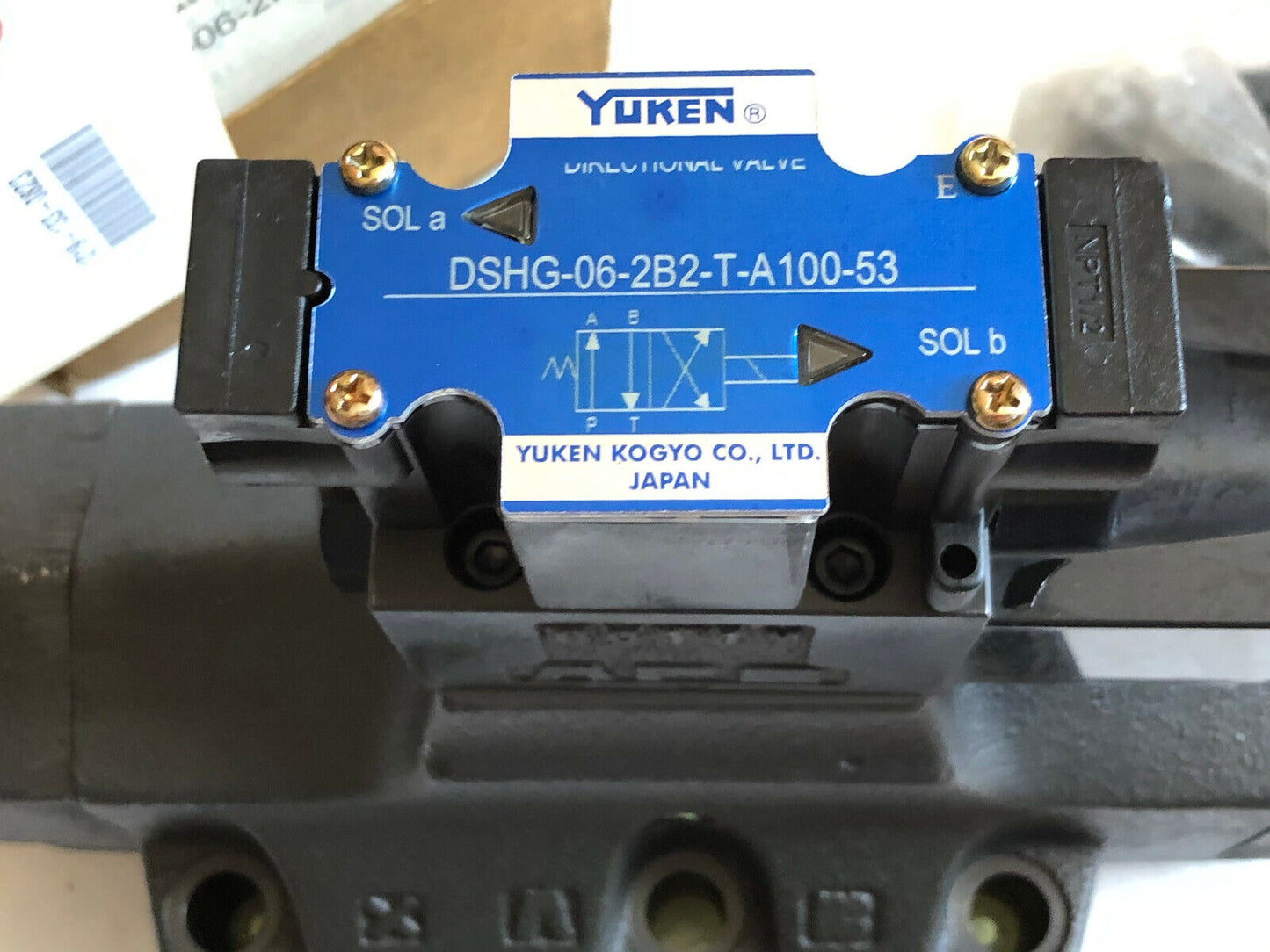 New Yuken Dshg-06-2B2-T-A100-53 Solenoid Hydraulic Valve,8611M,Dg