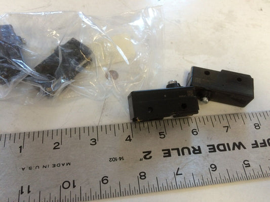 New Lot 4 Omron Z-15Gd Sensors Switch  ,Ed