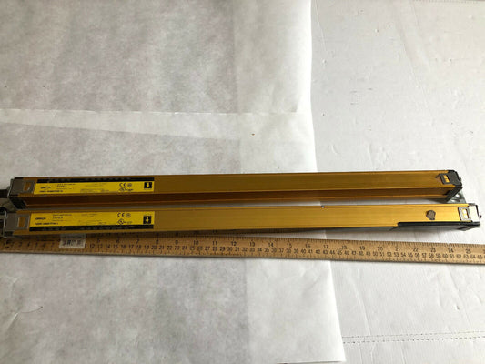 One Set Omron Safety Light Curtain F3sn-A0607p25-D,F3sn-A0607p25-L Type 4,En