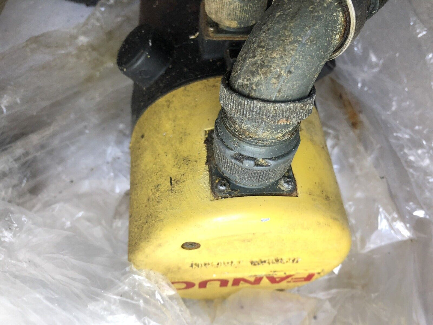 Fanuc M-483887 Model 5M 011 84.3 Dc Servo Motor,B4.3 2000-Rpm,Th