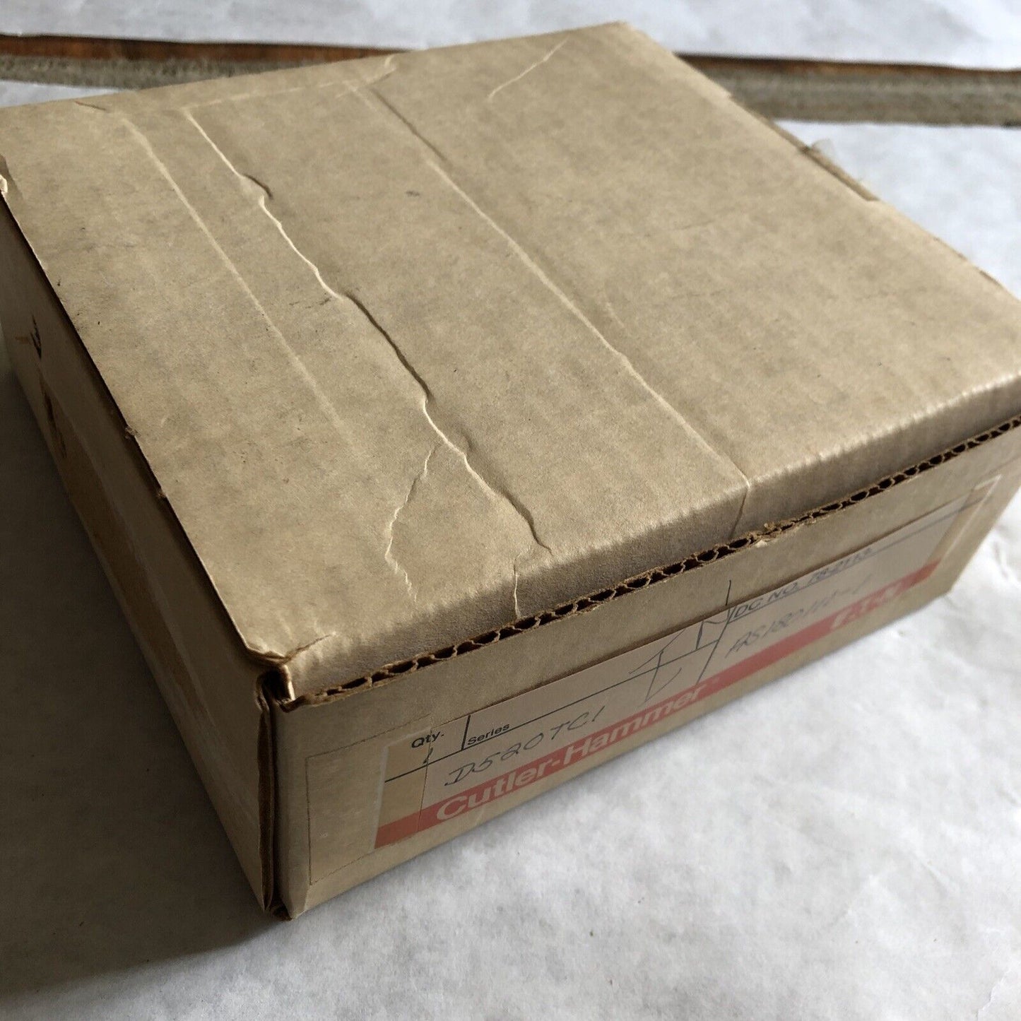 New Cutler-Hammer D520tc1 Eaton Powered Output Module Relay,Ec