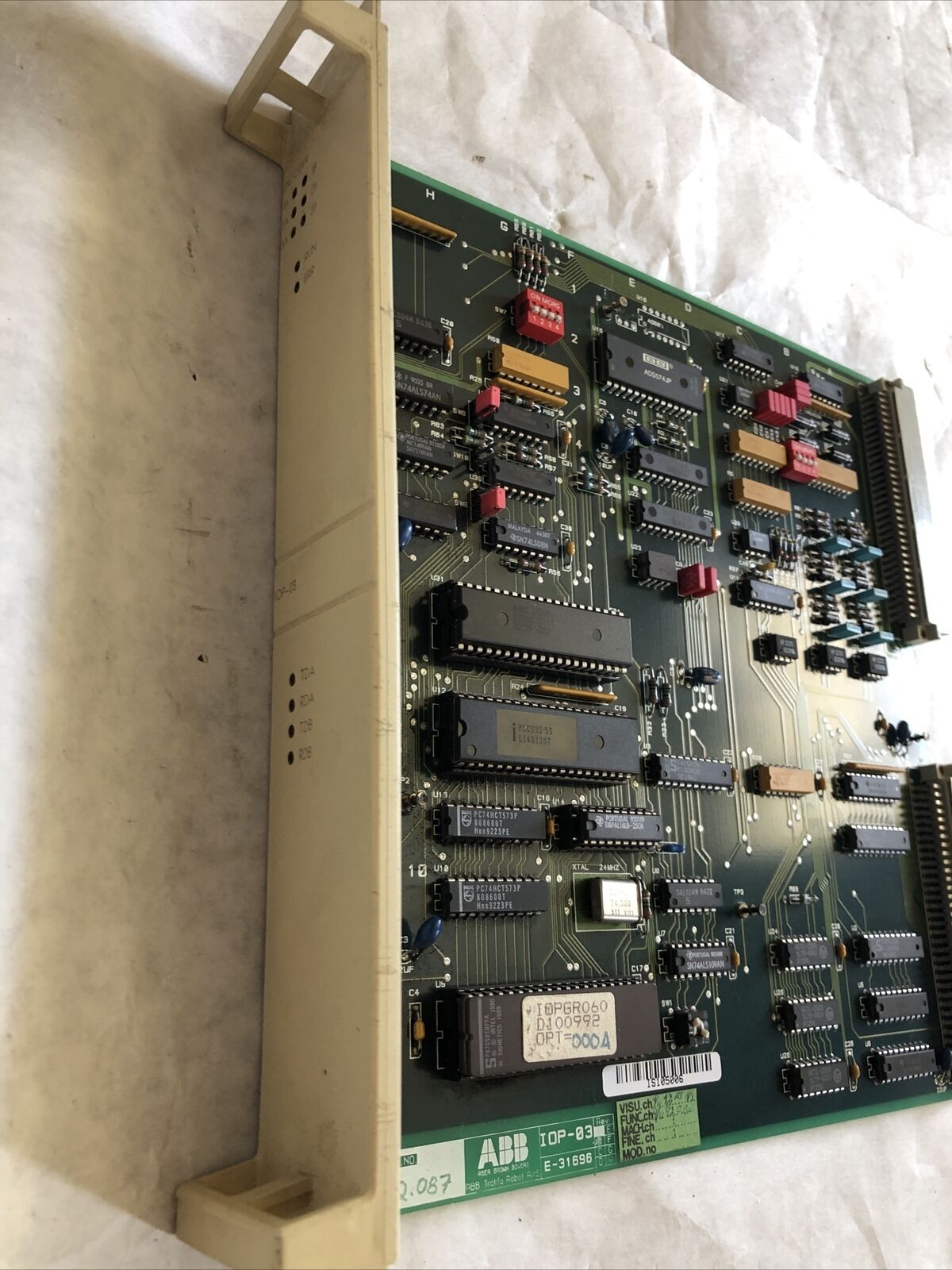 Abb Robotics Abb Iop-03,E-31696 Control Board ,I0p-03,Bh