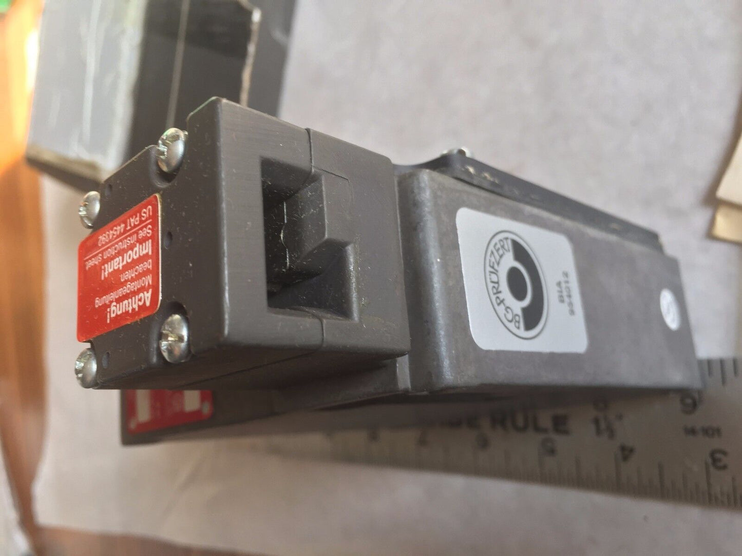 New Euchner Tz2le110pg Safety Switch Nib Sensor Bia 954012 Bg-Prufzert ,Am