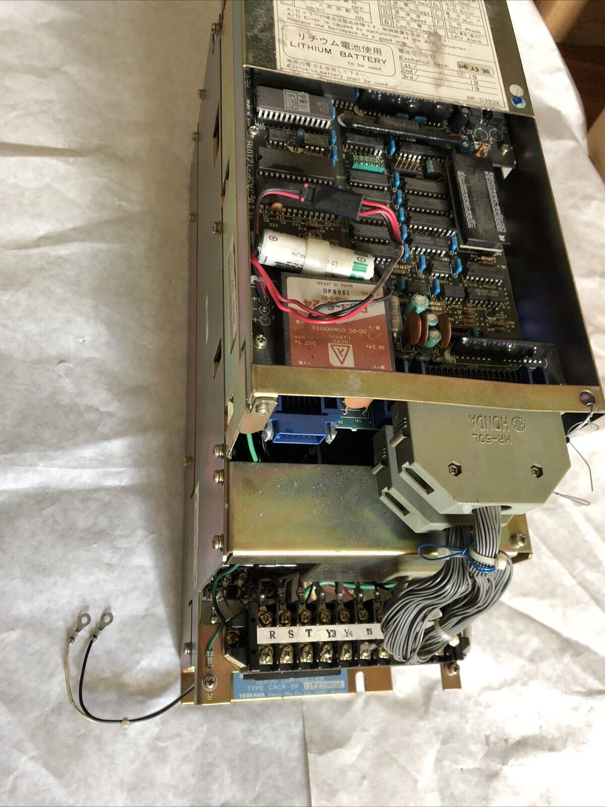 Yaskawa Cacr-Sr03tz0smy01a,Cacr-Sr-03 Tz9smy01a Servopack Servo Drive,Eo