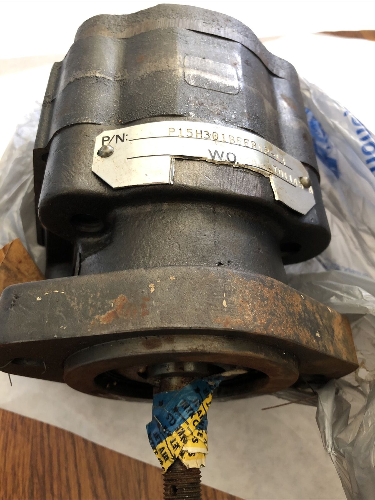 New Lynch P15h-301-Beer12-13 Hydraulic Motor,5/8" Shaft,3/4Npt Ports Da 1603,Dc