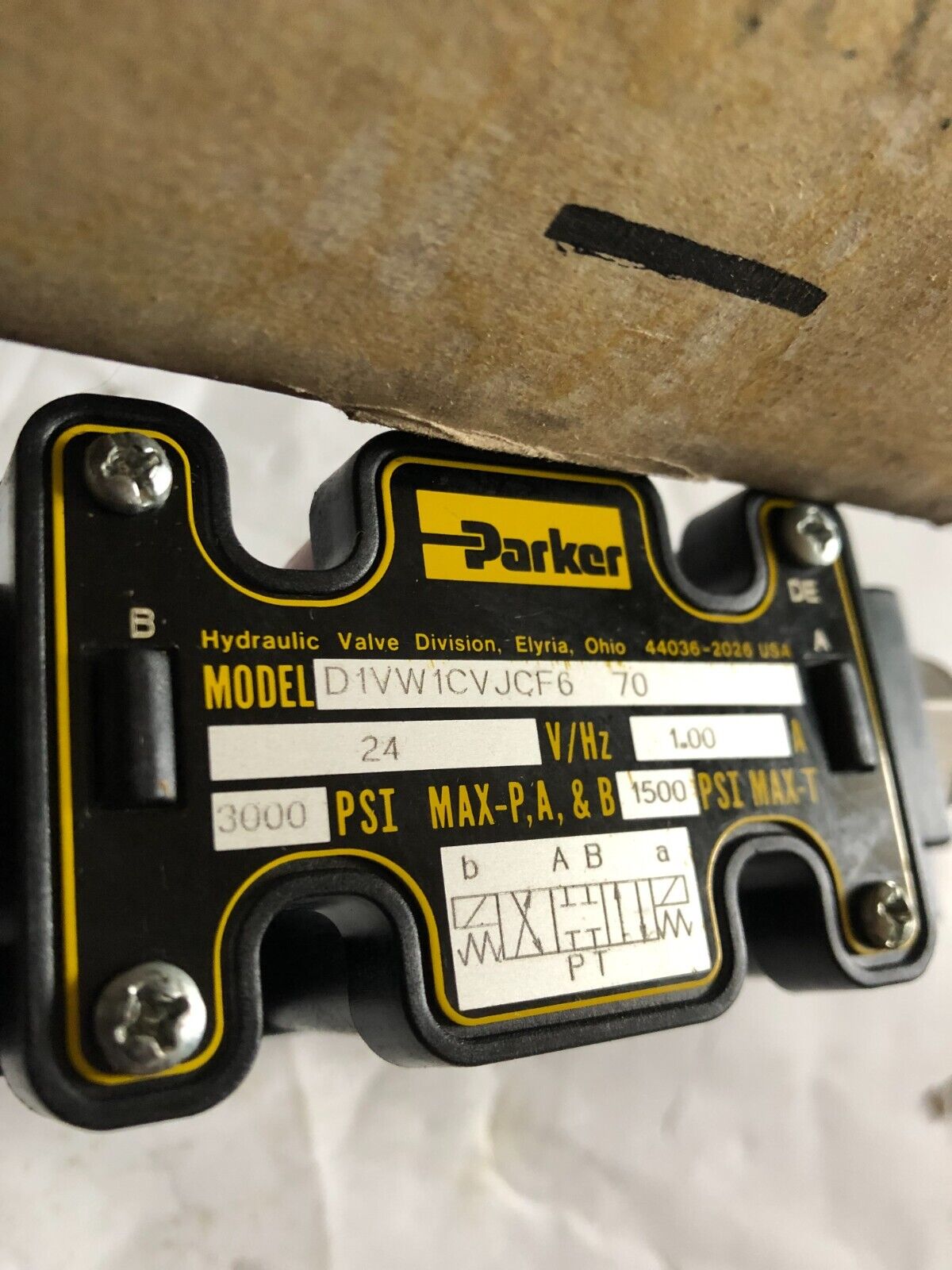 Parker Hannifin D1vw1cvjcf6 70 Solenoid Operated Directional Control Valve,Bt