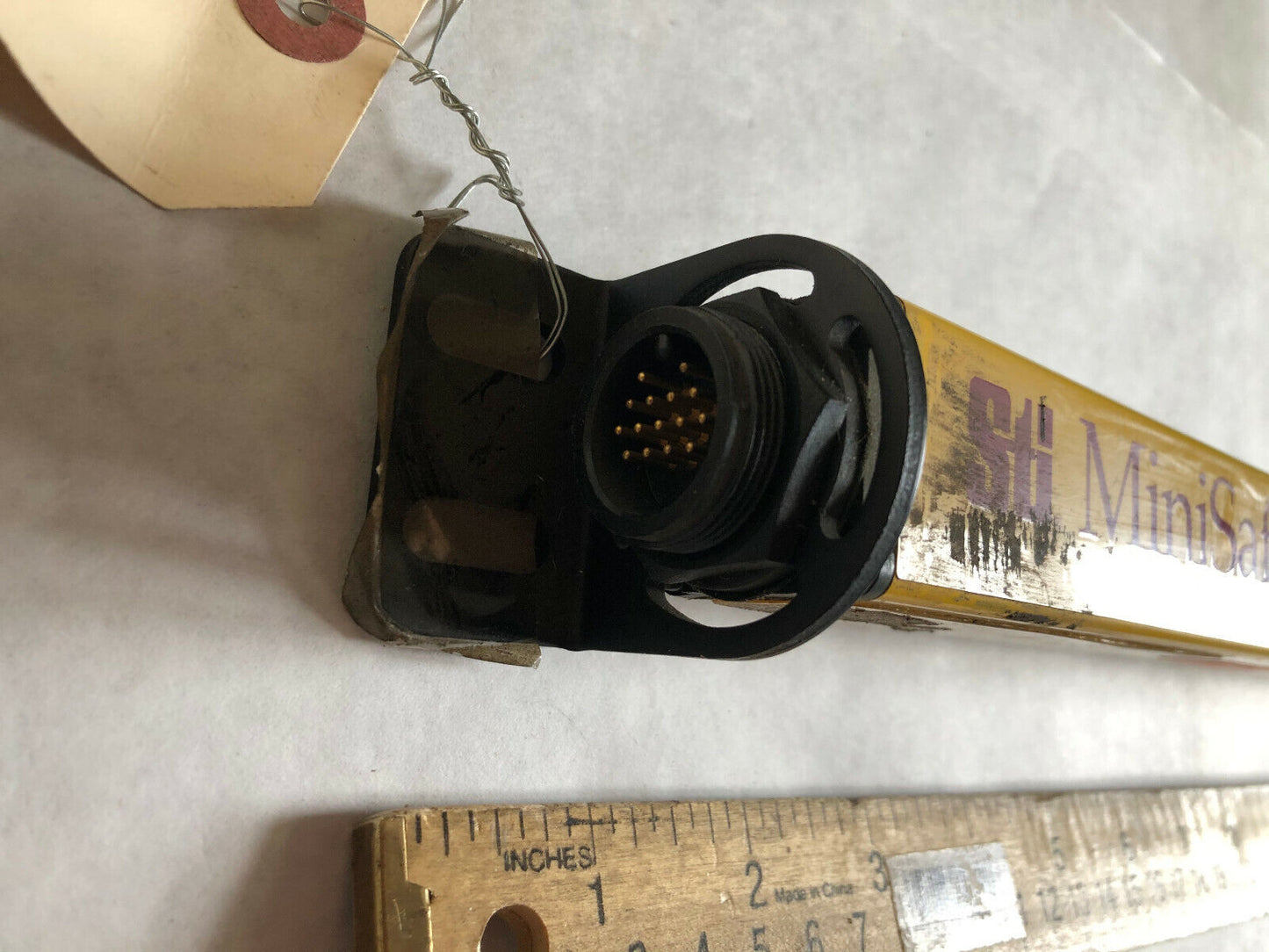 New Sti Ms4316bx 42687-0160 Minisafe-B Light Curtain Emitter, 1-30 Foot-Range,En