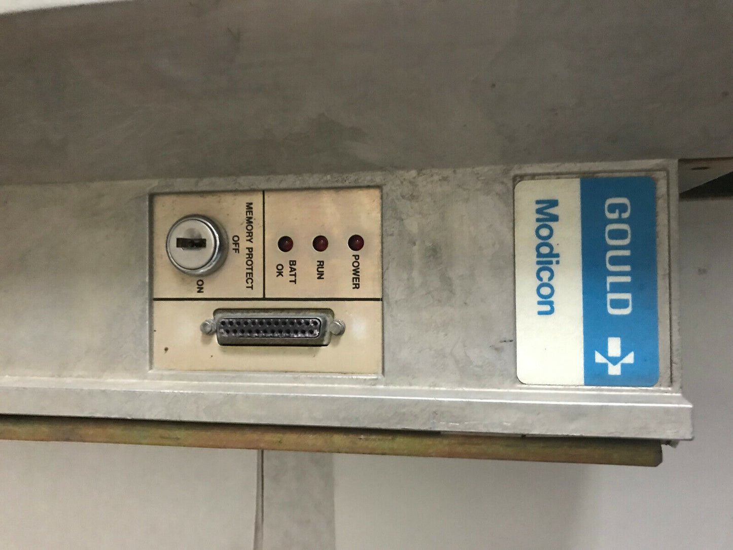 Gould C484-065,0484-065 Modicon Controller 110V,G484-065,484 Controller,Eu