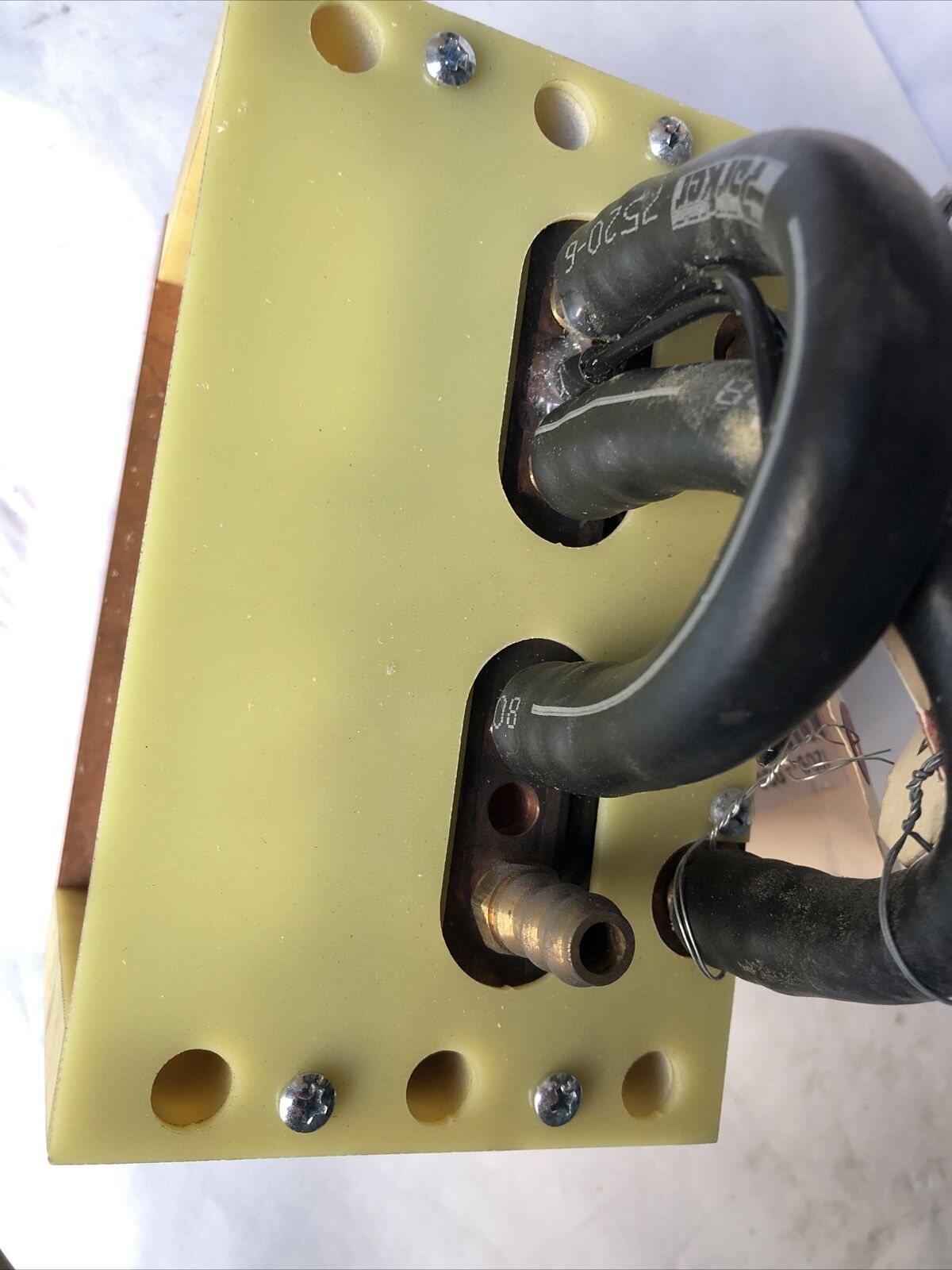 New Roman Manufacturing 3547-9 Fixture Type Transformer/Grounding Reactor,Fj