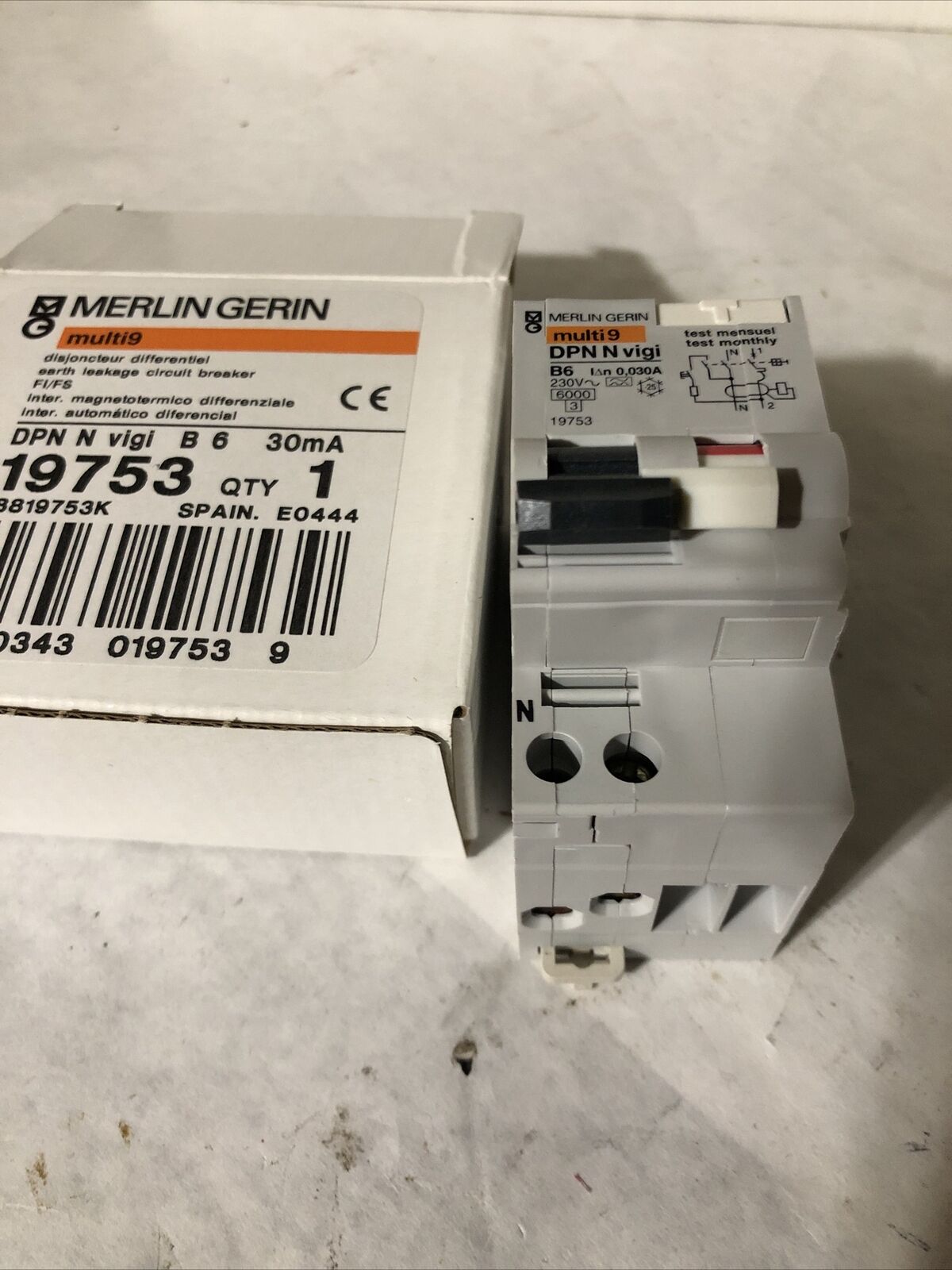 New Merlin Gerin Multi 9 ,Dpn-N Vigi B6 30Ma 19753 Current Breaker,Fe,Bn