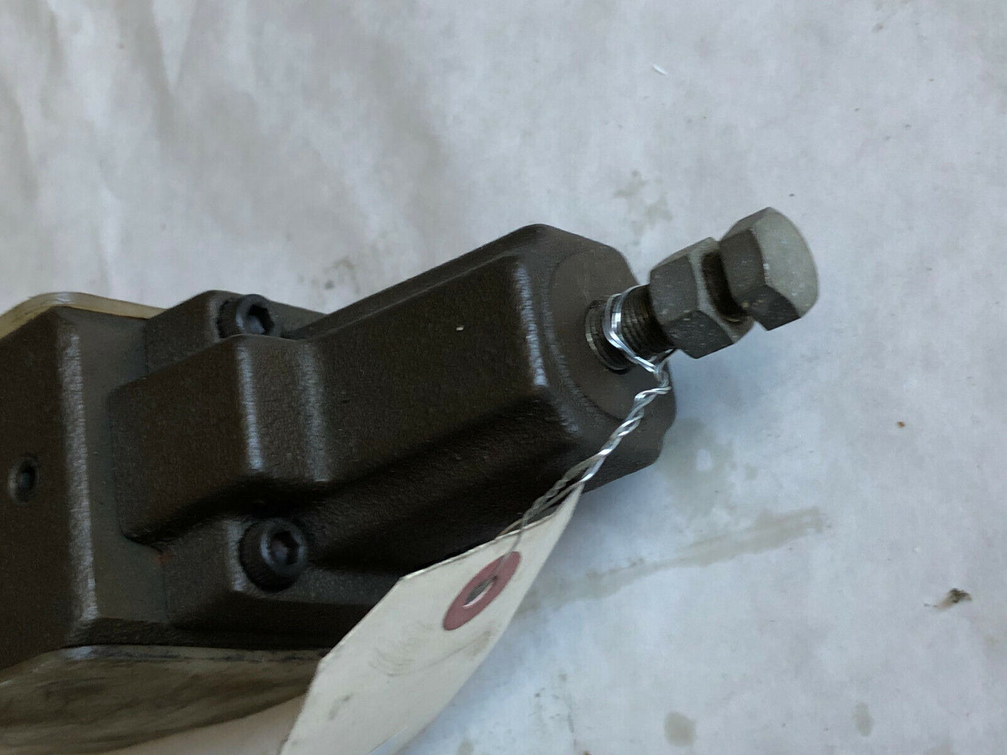 New Yuken Mhb-03-A-20,Vk-311322 1-0 Counterbalance Modular Valve,Mhb-03A20,Tn