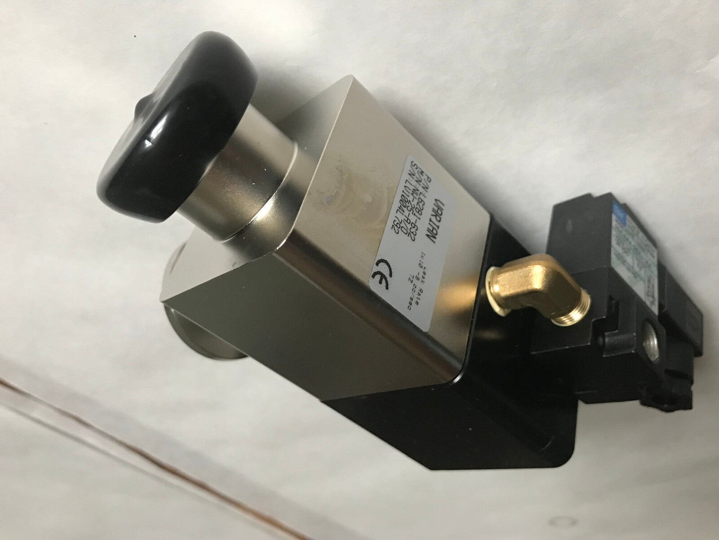 Varian L6281-632,L6281-632 90 Degree Block Valve Mac 35A-Aaa-Ddaj-1Ka 24Vdc,Ac