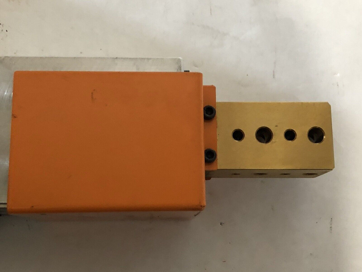 Welker Ub4n050a02cadr1b000, Ub4n050a020adr1b000 Pneumatic Actuator,1/4" Npt,Ar