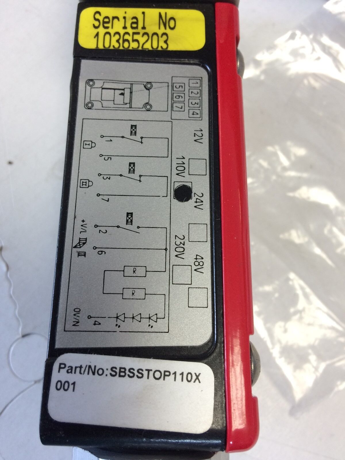 New Fortress Sbsstop110x001 Interlock Safety Switch,Cu