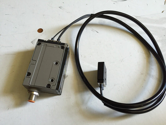 Omron E3mc-Mx11 Fiber Optic Rgb Npn 4 Output,Ea