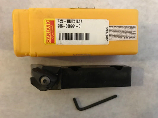 Lot 2 New Sandvik 435-100151L47 Lathe Tool Holder, Room5
