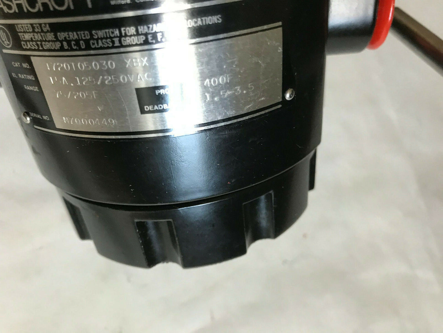 New Ashcroft Dresser T720t05030 Xbx 3/4" Temperature Operated Switch 400F 15A,Eu