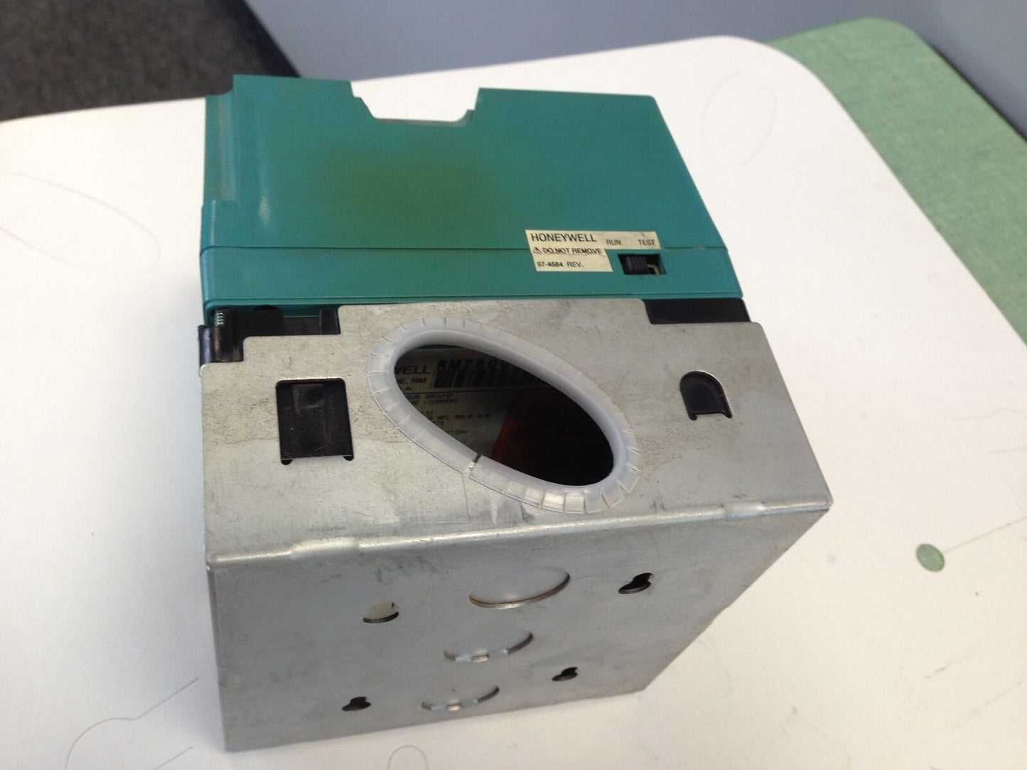 Honeywell Rm7800l1012 Burner Control Rm7800l1012,Base,Q7800b1003,St7800a1062,Sr