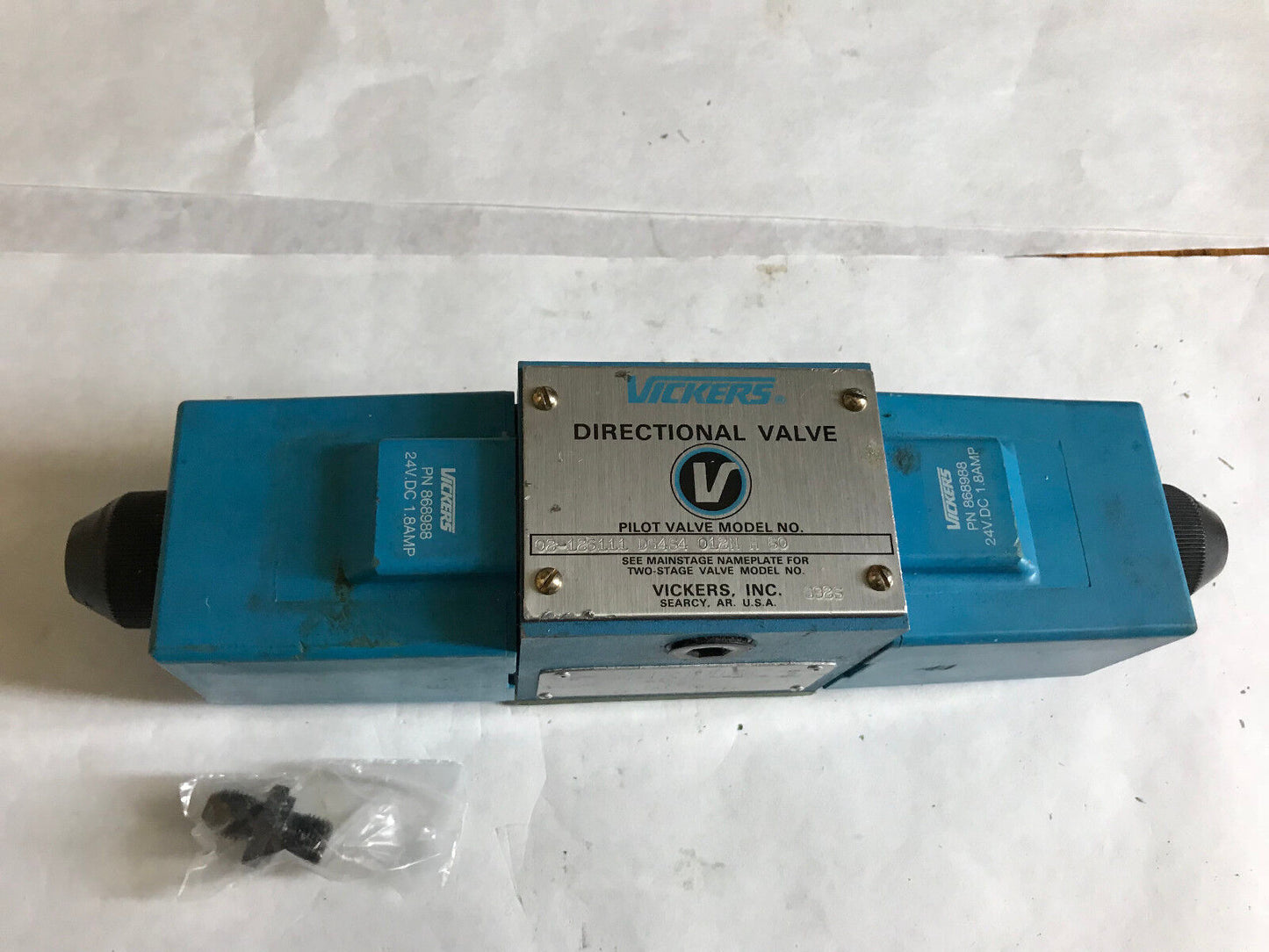 Vickers 02-126111 Dg4s4 012N H 60 Hydraulic Directional Pilot Valve,868988,Ac