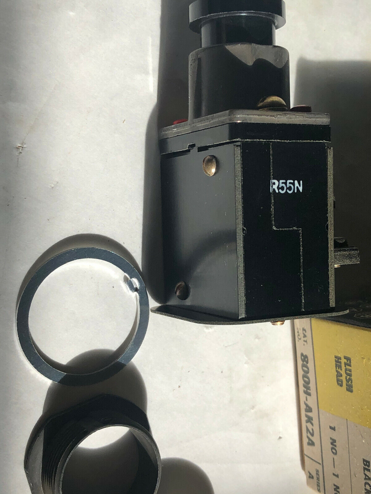 New Allen Bradley 800H-Ak2a ,800H Black Pushbutton Switch,Bh