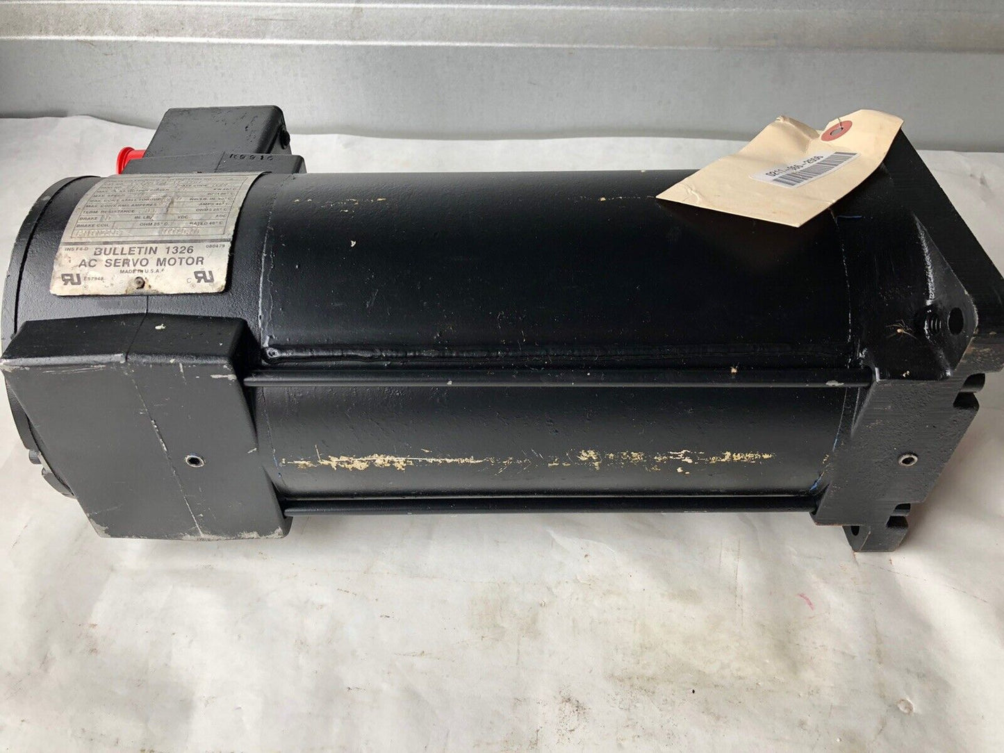 Allen Bradley 1326Ab-B2e-11-3396C,1326 Ac Servo Motor,230V,3Ph 126874 1326,Aq