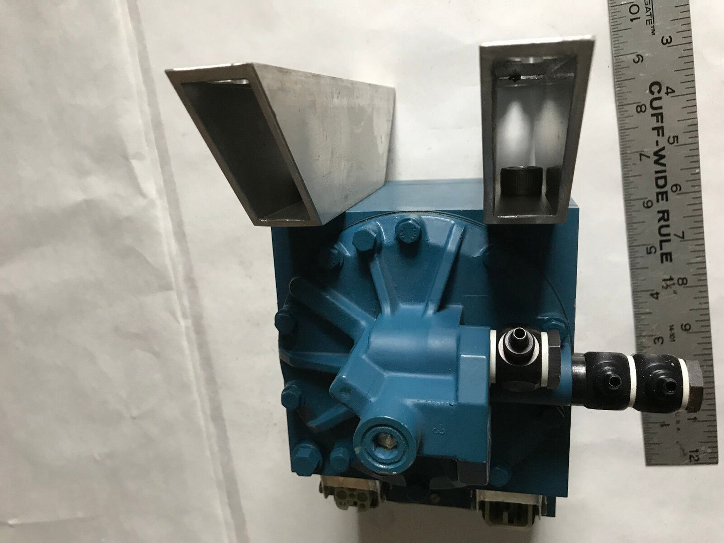 Rexroth 5610105010 Pneumatic Pressure Relief Valve With Mount 2 2693,Sh