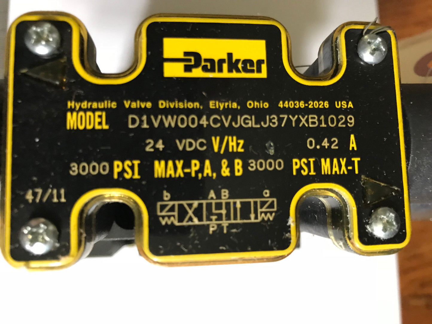 Parker D1vw004cvjgl J37yxb1029 Hydraulic Directional Control Valve,D31vw011c4,Br