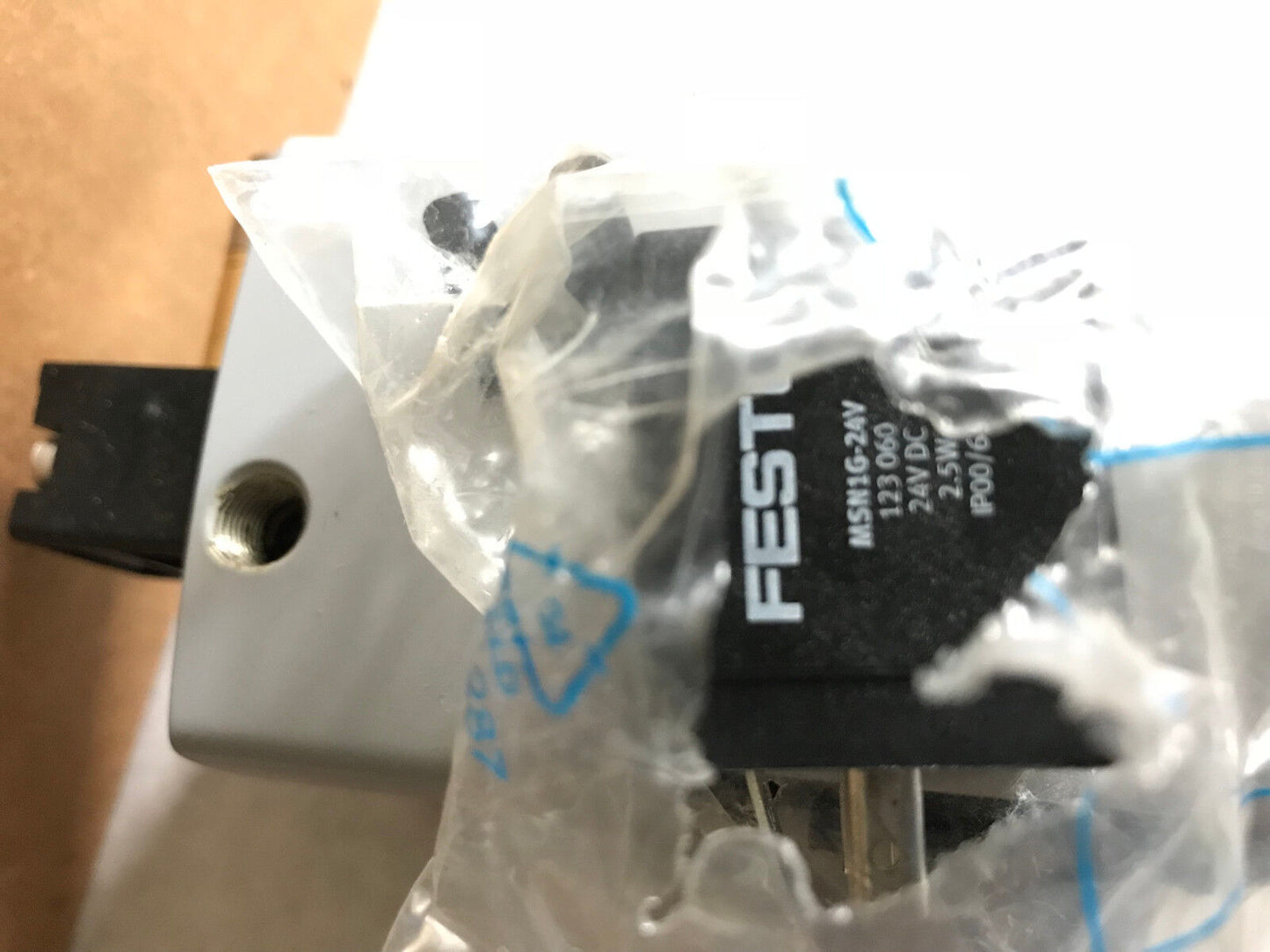 New Festo Hem-M3-G3/4-10 Pneumatic Solenoid Valve Msn1g-24V,123060,24Vdc,2.5W,Eo